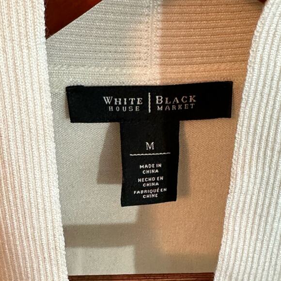White House Black Market  long cream colored sweater, with front pockets - Picture 3 of 6